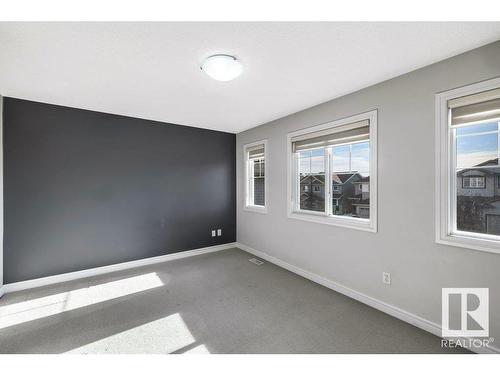 11620 17 Avenue, Edmonton, AB - Indoor Photo Showing Other Room