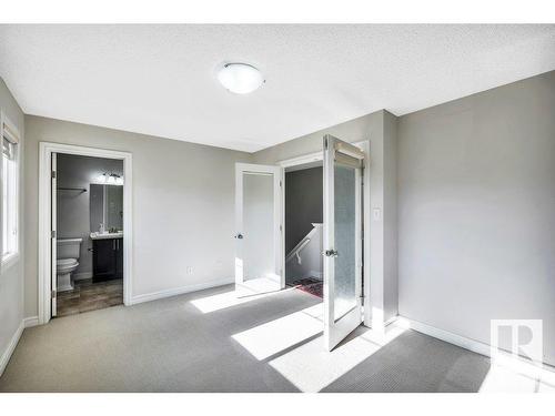 11620 17 Avenue, Edmonton, AB - Indoor Photo Showing Other Room