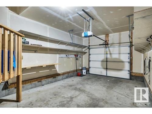 11620 17 Avenue, Edmonton, AB - Indoor Photo Showing Garage