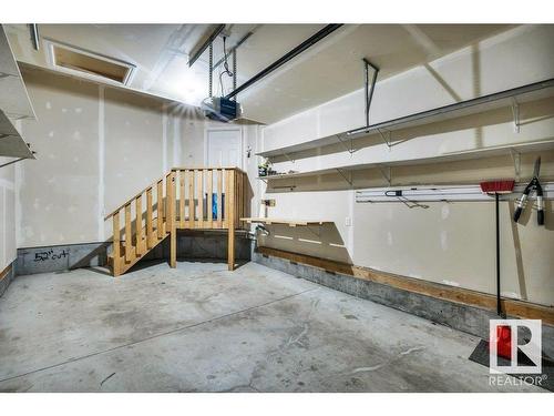 11620 17 Avenue, Edmonton, AB - Indoor Photo Showing Garage