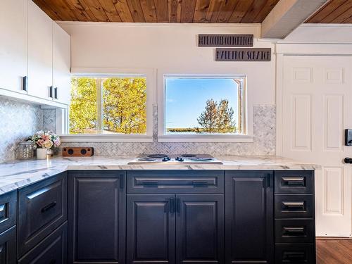 482 Lakeview Drive, Rural Lac Ste. Anne County, AB - Indoor Photo Showing Kitchen