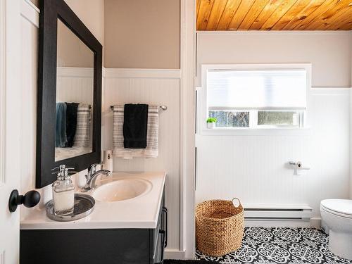 482 Lakeview Drive, Rural Lac Ste. Anne County, AB - Indoor Photo Showing Bathroom