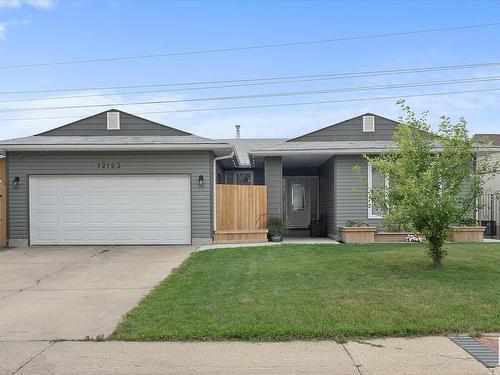 12123 152A Av Nw Nw, Edmonton, AB 