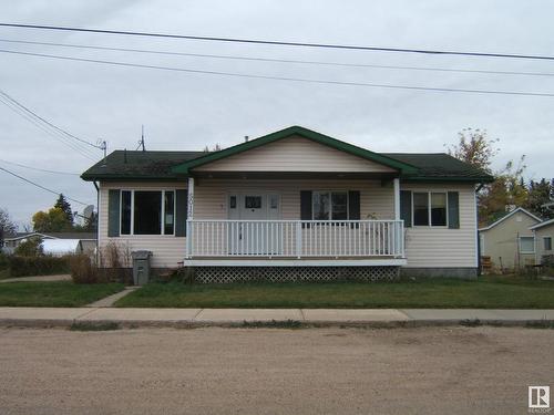 5012 52 St, Mundare, AB 