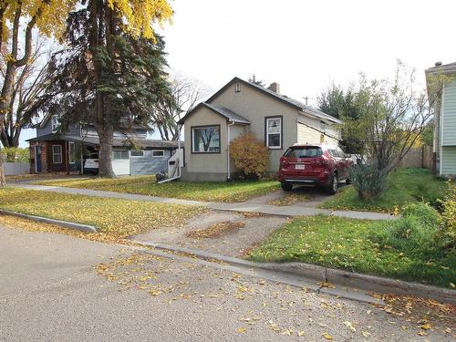 5003 45 Av, Wetaskiwin, AB 