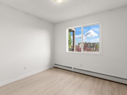 320 309 Clareview Station Drive, Edmonton, AB - Indoor Photo Showing Other Room