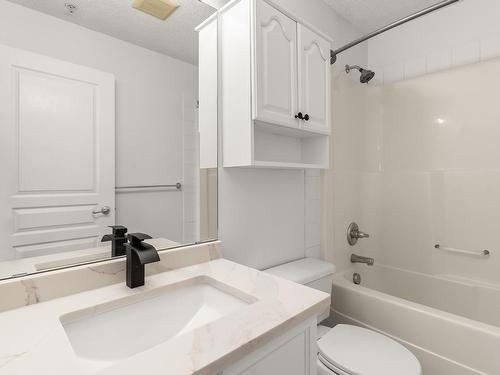 320 309 Clareview Station Drive, Edmonton, AB - Indoor Photo Showing Bathroom