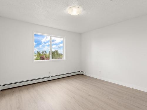 320 309 Clareview Station Drive, Edmonton, AB - Indoor Photo Showing Other Room