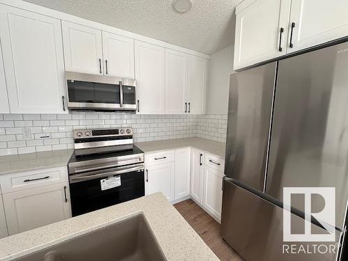 5 13119 209 Street Nw, Edmonton, AB - Indoor Photo Showing Kitchen