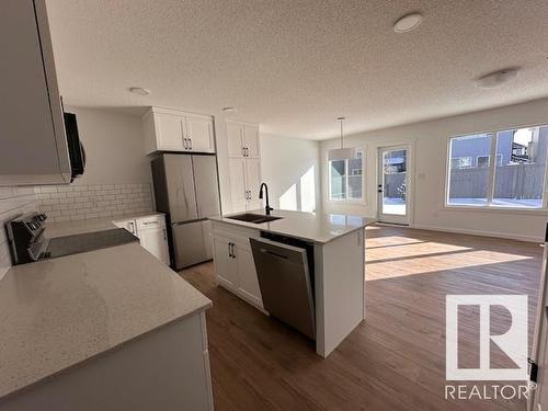 5 13119 209 Street Nw, Edmonton, AB - Indoor Photo Showing Kitchen