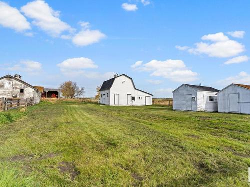 153080 Twp Rd 565, Rural Two Hills County, AB 