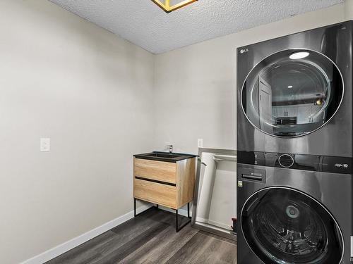 153080 Twp Rd 565, Rural Two Hills County, AB - Indoor Photo Showing Laundry Room