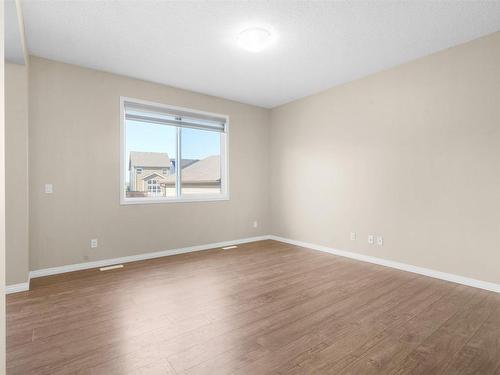 5874 Anthony Crescent, Edmonton, AB - Indoor Photo Showing Other Room