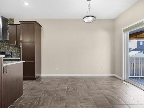 5874 Anthony Crescent, Edmonton, AB - Indoor Photo Showing Kitchen