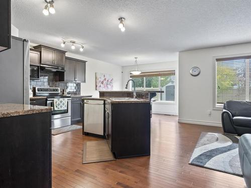 6111 10 Avenue, Edmonton, AB - Indoor Photo Showing Kitchen With Stainless Steel Kitchen