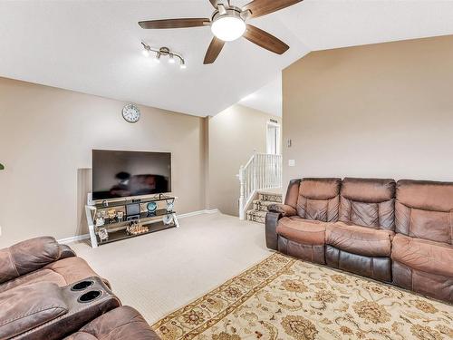 2012 33A Avenue, Edmonton, AB - Indoor Photo Showing Living Room