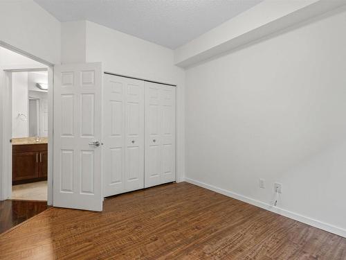 102 10524 77 Avenue, Edmonton, AB - Indoor Photo Showing Other Room