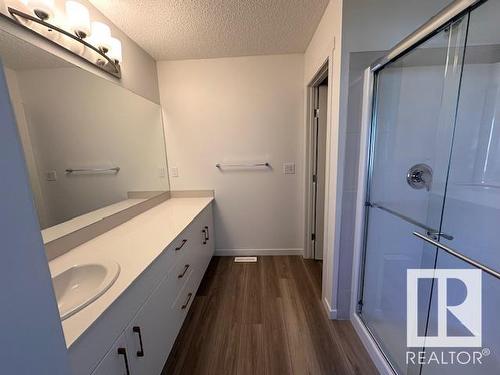 6 13119 209 Street, Edmonton, AB - Indoor Photo Showing Bathroom