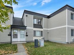 #200 11421 34 ST NW  Edmonton, AB T5W 5J7