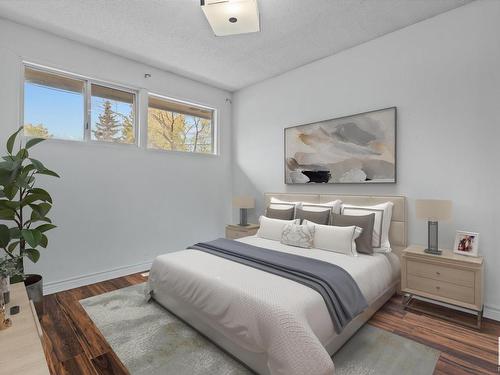 7821 154 Street, Edmonton, AB - Indoor Photo Showing Bedroom