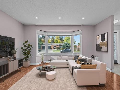 7821 154 Street, Edmonton, AB - Indoor Photo Showing Living Room