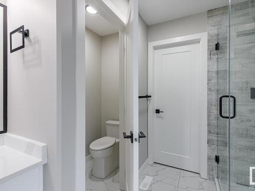 516 Merlin Landing Landing, Edmonton, AB - Indoor Photo Showing Bathroom