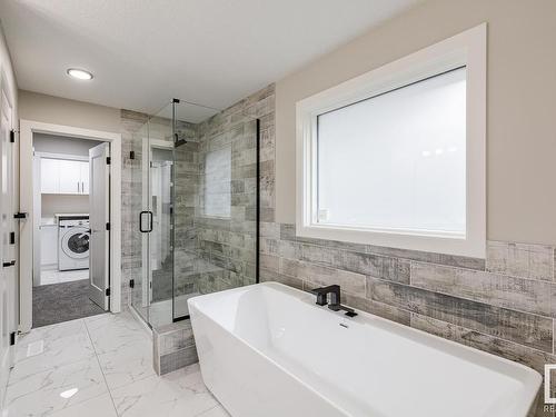 516 Merlin Landing Landing, Edmonton, AB - Indoor Photo Showing Bathroom