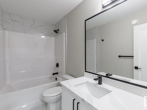 516 Merlin Landing Landing, Edmonton, AB - Indoor Photo Showing Bathroom