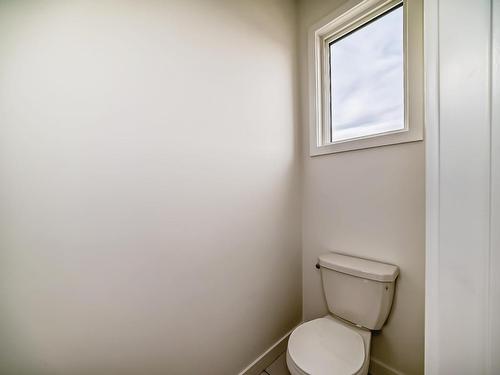 3344 168 Street, Edmonton, AB - Indoor Photo Showing Bathroom