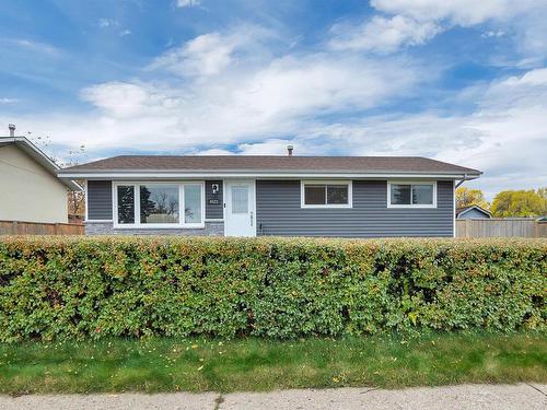 4521 55 Ave, Wetaskiwin, AB 