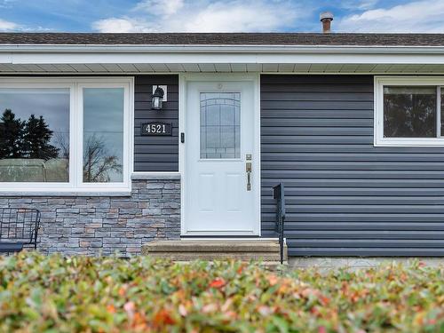 4521 55 Ave, Wetaskiwin, AB 