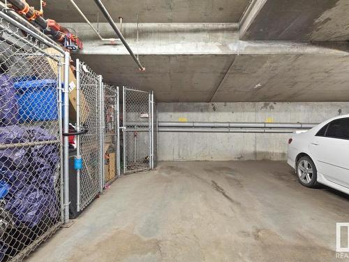 204 8223 99 Street, Edmonton, AB - Indoor Photo Showing Garage