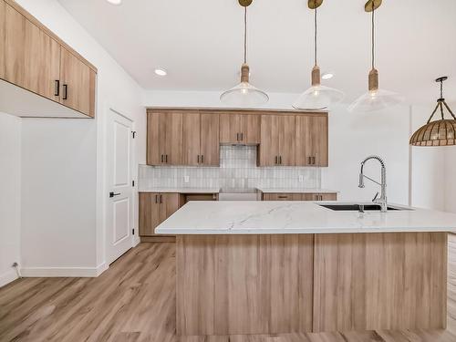 3346 168 Street, Edmonton, AB - Indoor Photo Showing Kitchen