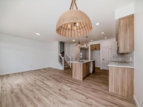 3346 168 Street, Edmonton, AB - Indoor Photo Showing Kitchen