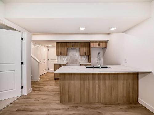 3346 168 Street, Edmonton, AB - Indoor Photo Showing Kitchen