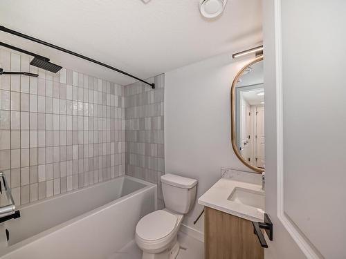 3346 168 Street, Edmonton, AB - Indoor Photo Showing Bathroom