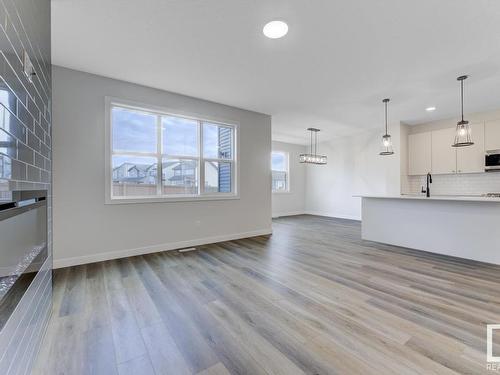 1835 Westerra Loop, Stony Plain, AB - Indoor Photo Showing Kitchen