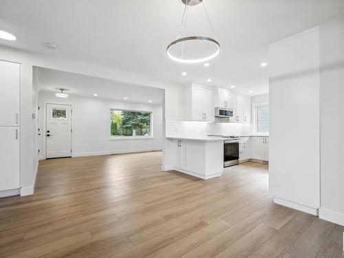 Edmonton, AB - Indoor Photo Showing Kitchen With Upgraded Kitchen