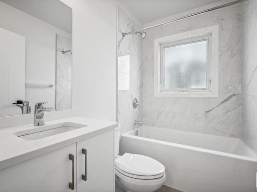 Edmonton, AB - Indoor Photo Showing Bathroom