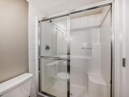 202 5390 Chappelle Road, Edmonton, AB - Indoor Photo Showing Bathroom