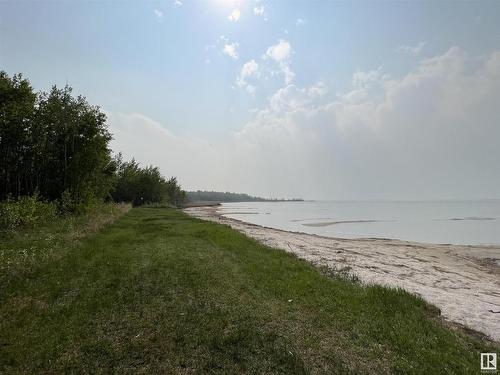 Scenic Sands 4 Macdonald Dr, Rural Stettler County, AB 