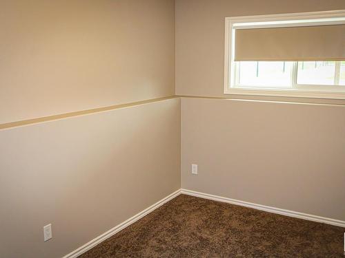 4932 46 Avenue, St. Paul Town, AB - Indoor Photo Showing Other Room