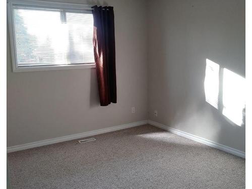 3409 Erickson Drive, Camrose, AB - Indoor Photo Showing Other Room