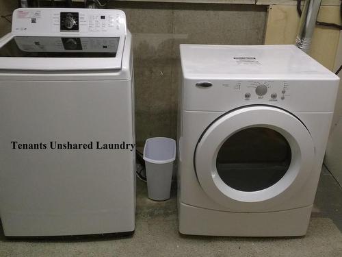 3409 Erickson Drive, Camrose, AB - Indoor Photo Showing Laundry Room