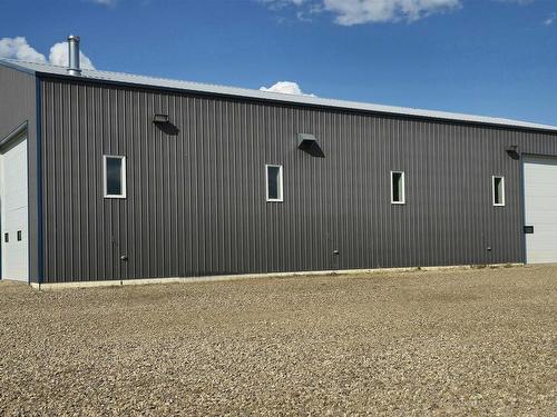 4915 57 Av, Viking, AB 