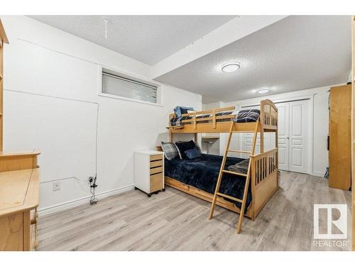 762 Wells Wd Nw, Edmonton, AB 