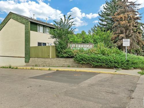 904 Abbottsfield Road, Edmonton, AB - Outdoor