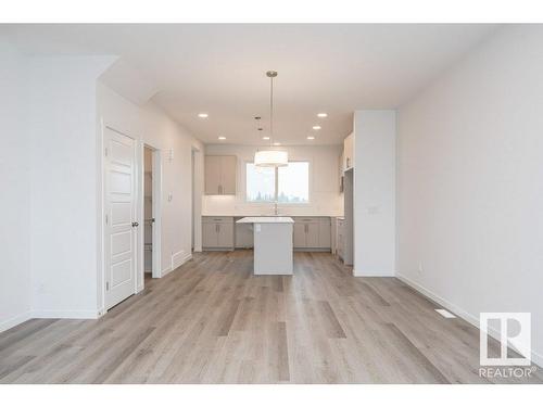 2433 Trumpeter Way, Edmonton, AB - Indoor Photo Showing Kitchen