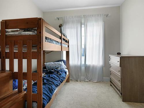 1540 151 Avenue, Edmonton, AB - Indoor Photo Showing Bedroom