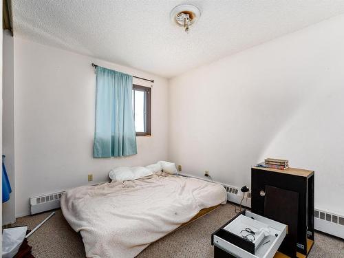 406 57 Brown Street, Stony Plain, AB - Indoor Photo Showing Bedroom